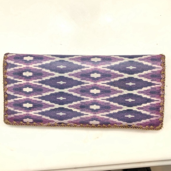 Mlavi Boho purple Ikat print vegan wallet - Picture 2 of 13
